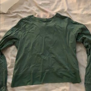 Brand new long sleeve work out top.
